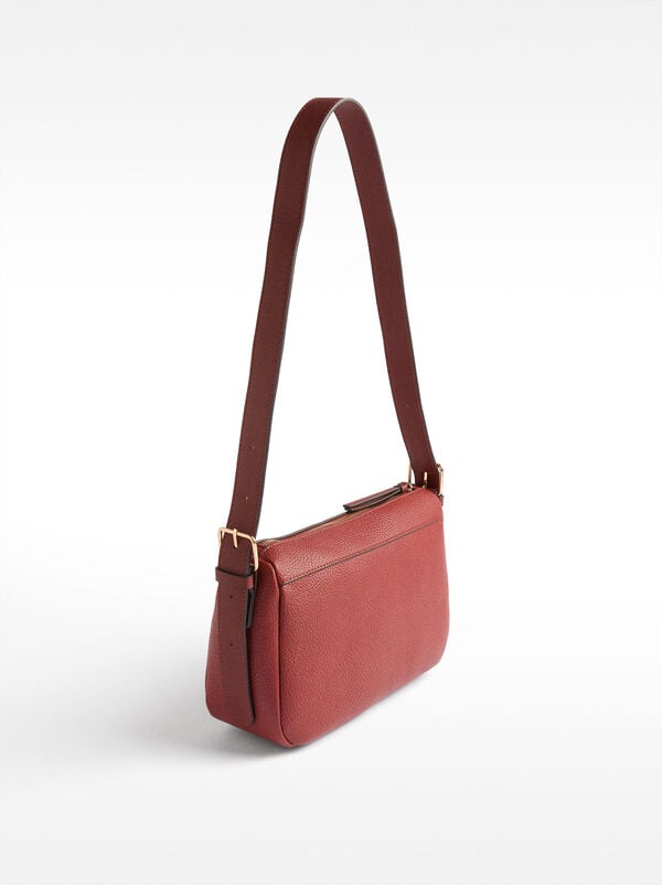 Shoulder bag with exterior pocket