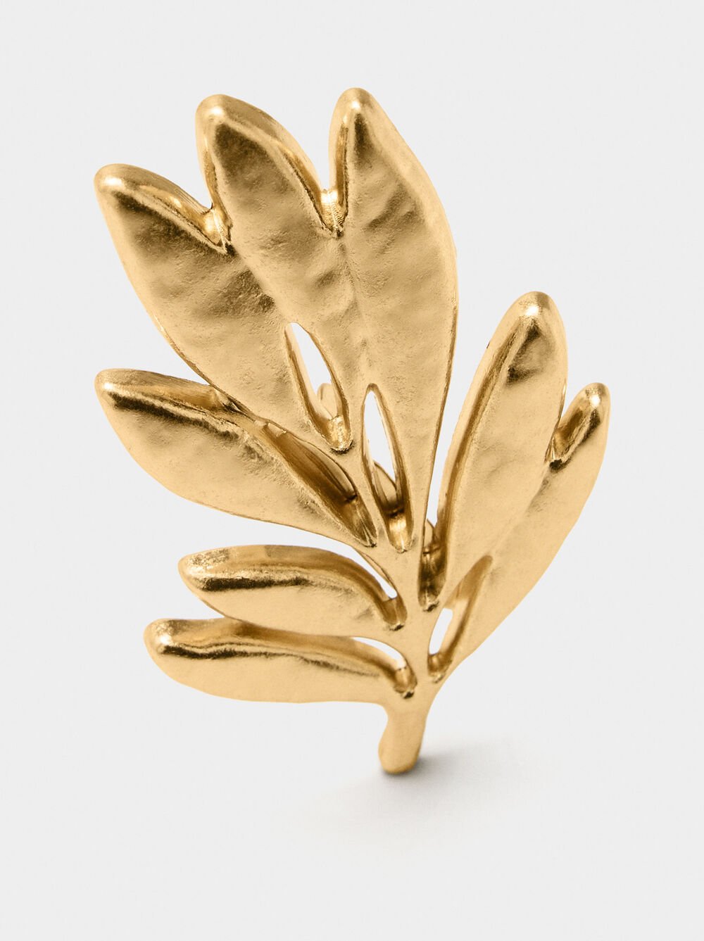 Leaf brooch