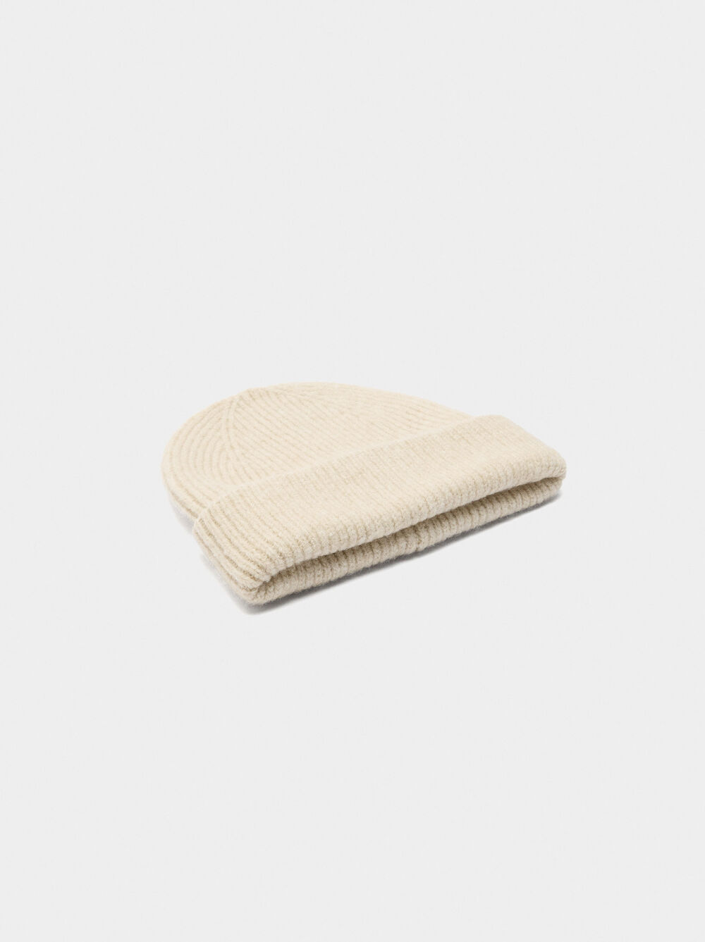 Ribbed hat with cuff