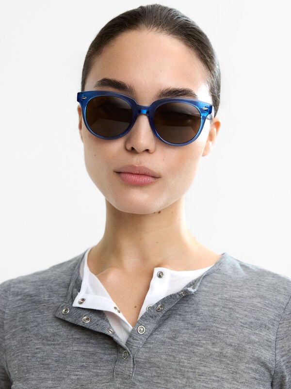 Round sunglasses 