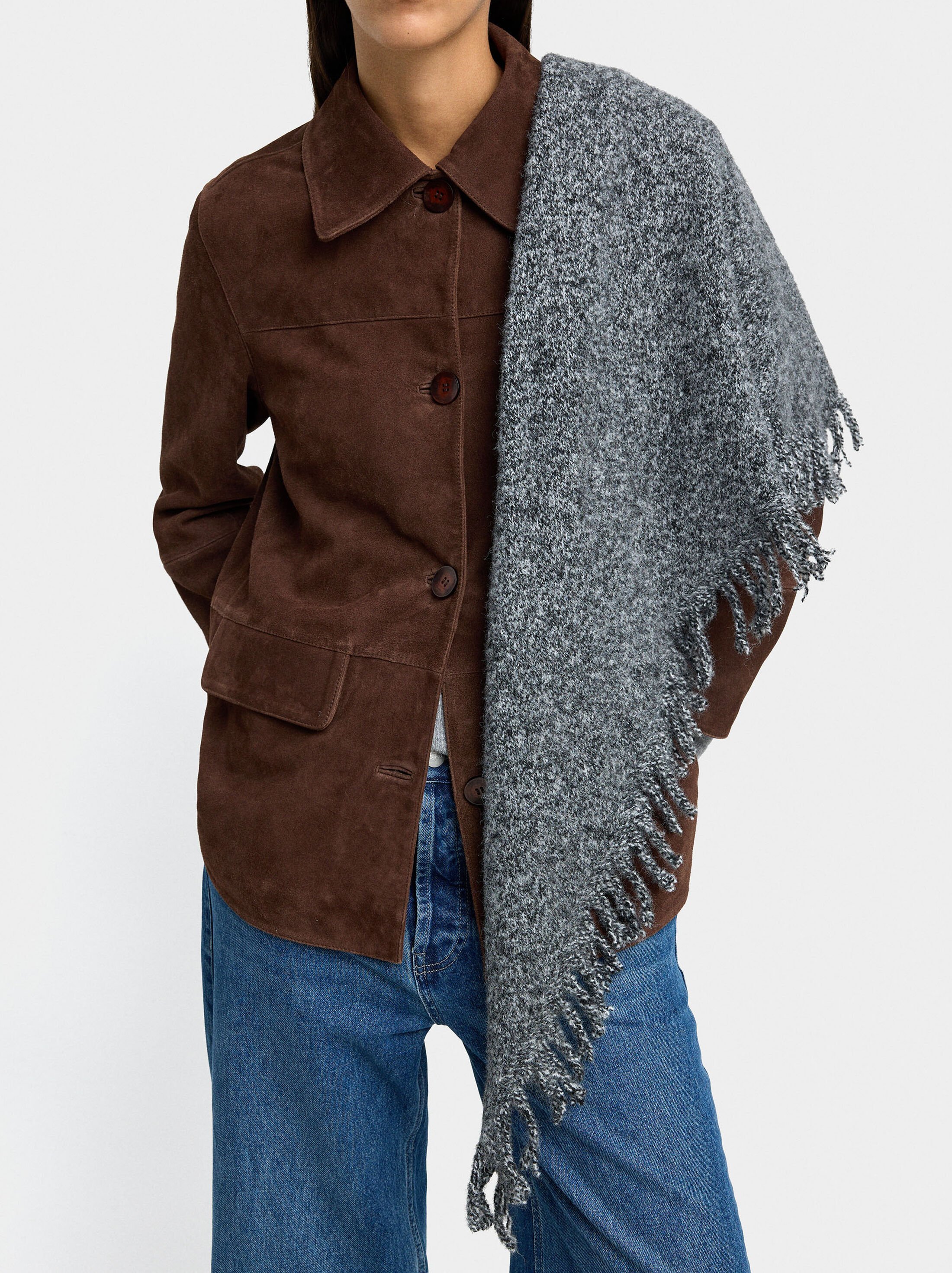Shawl with fringes image number 1.0