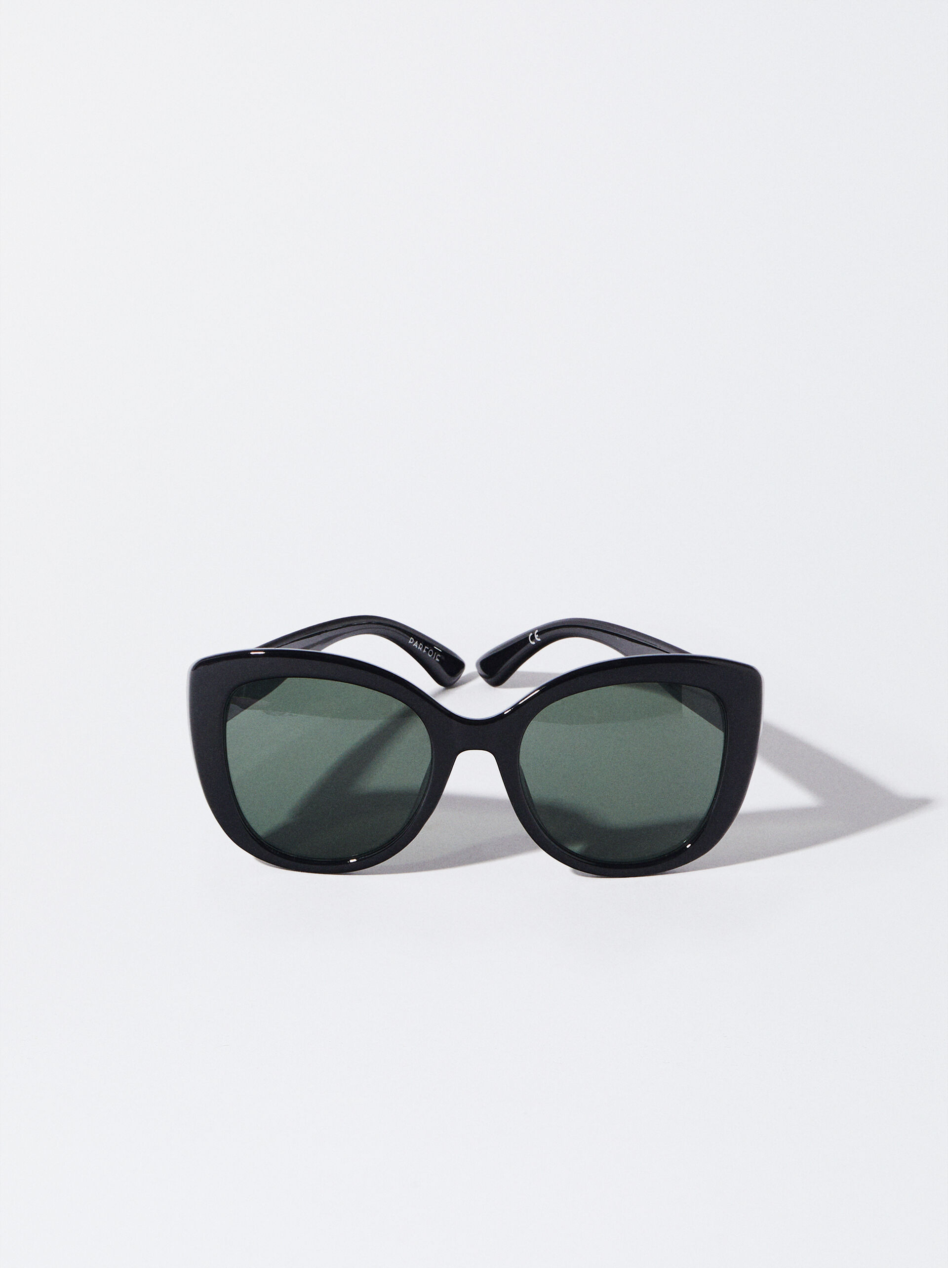 Sunglasses With Resin Frame