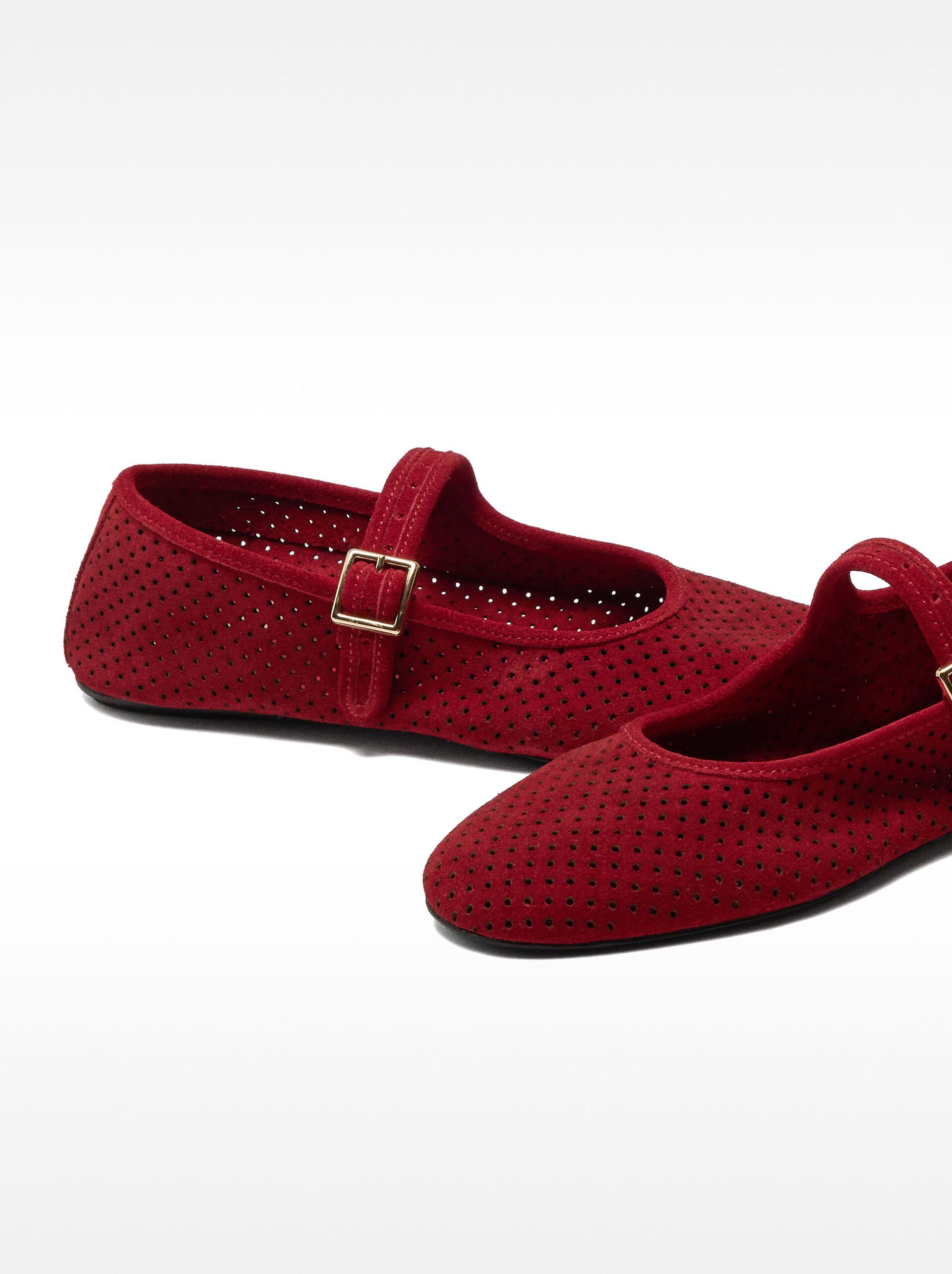 Leather ballet flats with strap and buckle image number 5.0