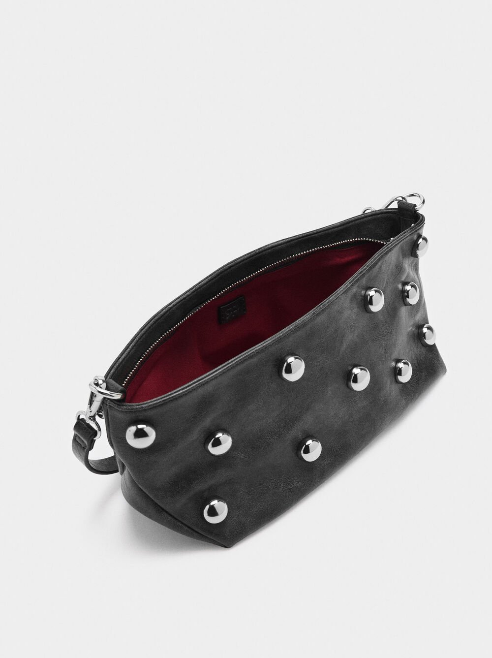 Shoulder bag with beads