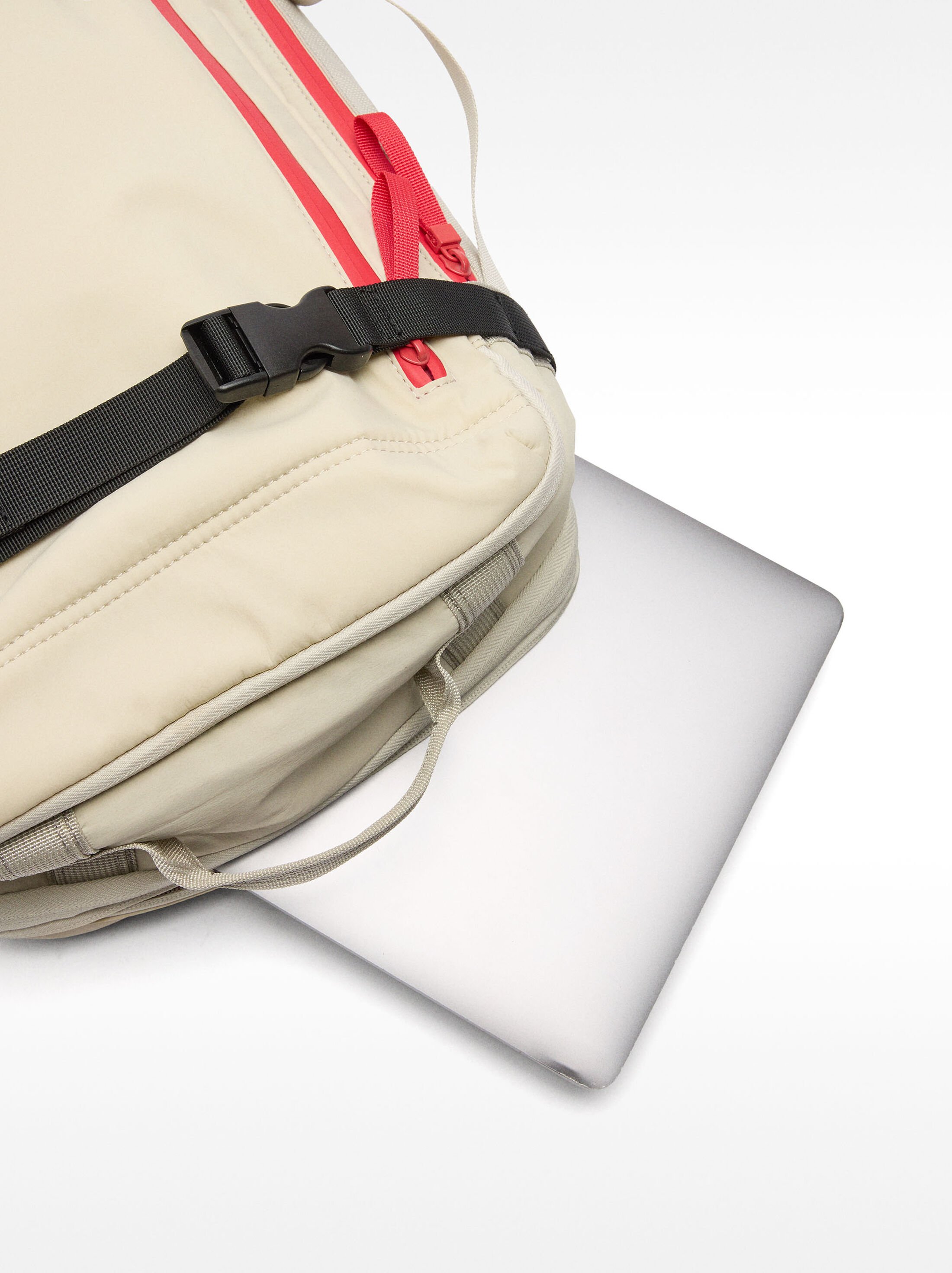 Expandable nylon cabin backpack image number 4.0