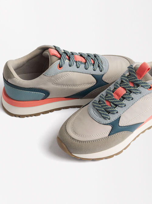 Multicolored contrast sneakers