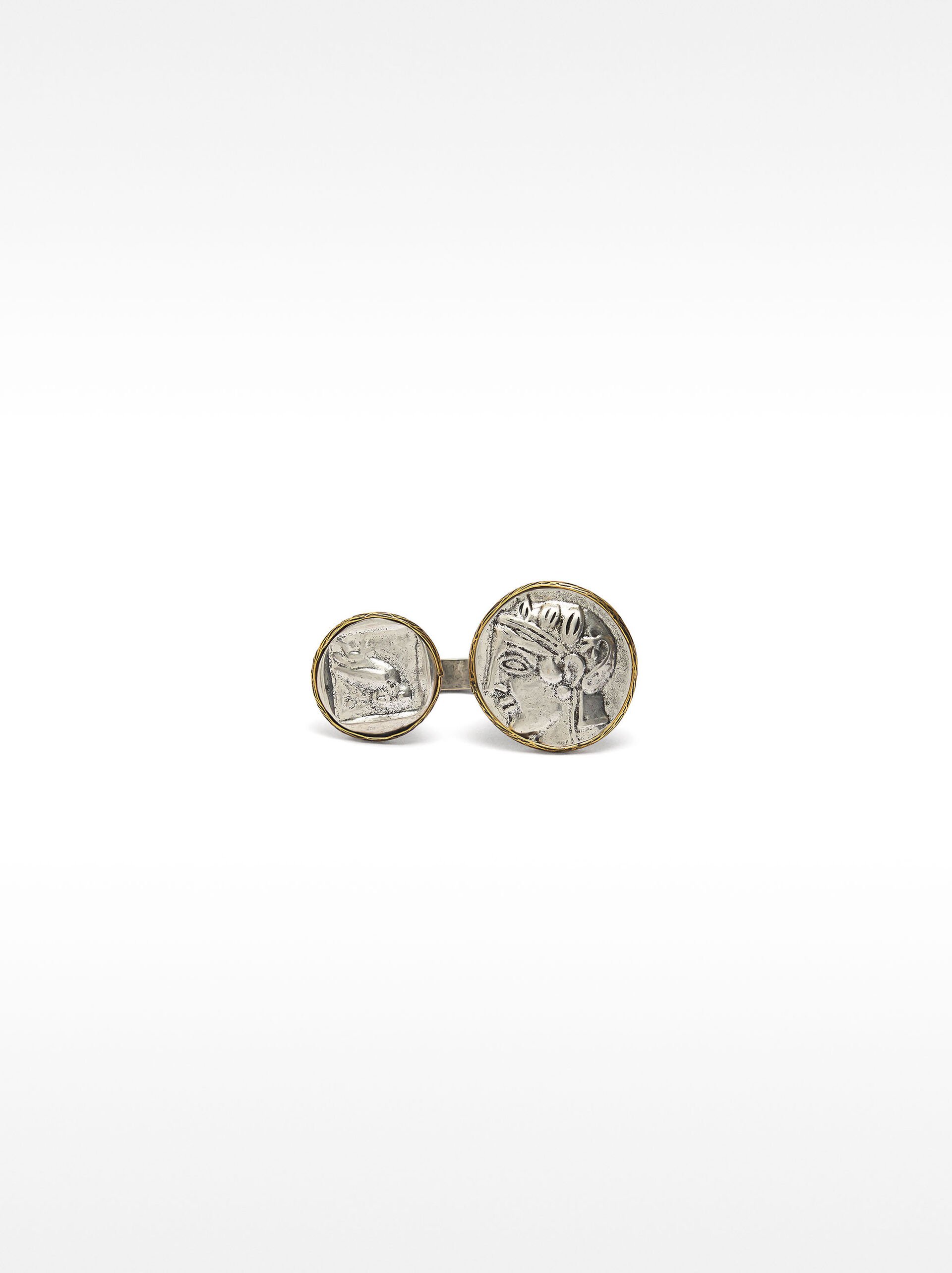 Double medal ring with aged effect image number 0.0