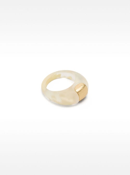 Resin ring with metallic detail