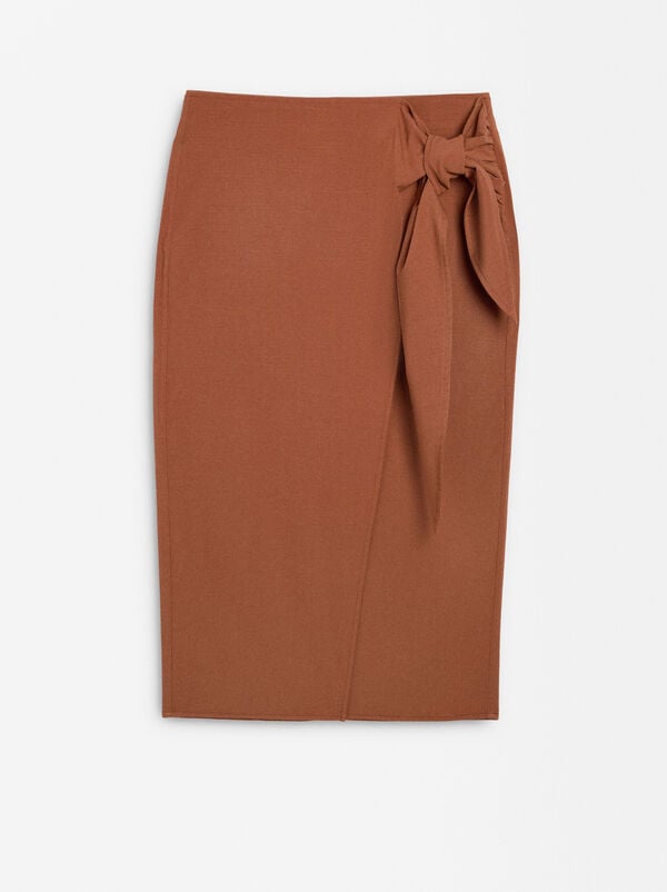 Midi skirt with knot