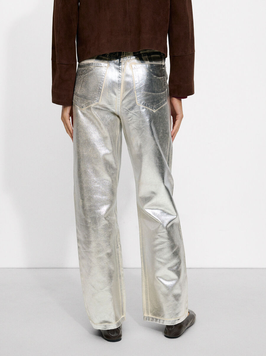 Jeans mit silbernem Foil