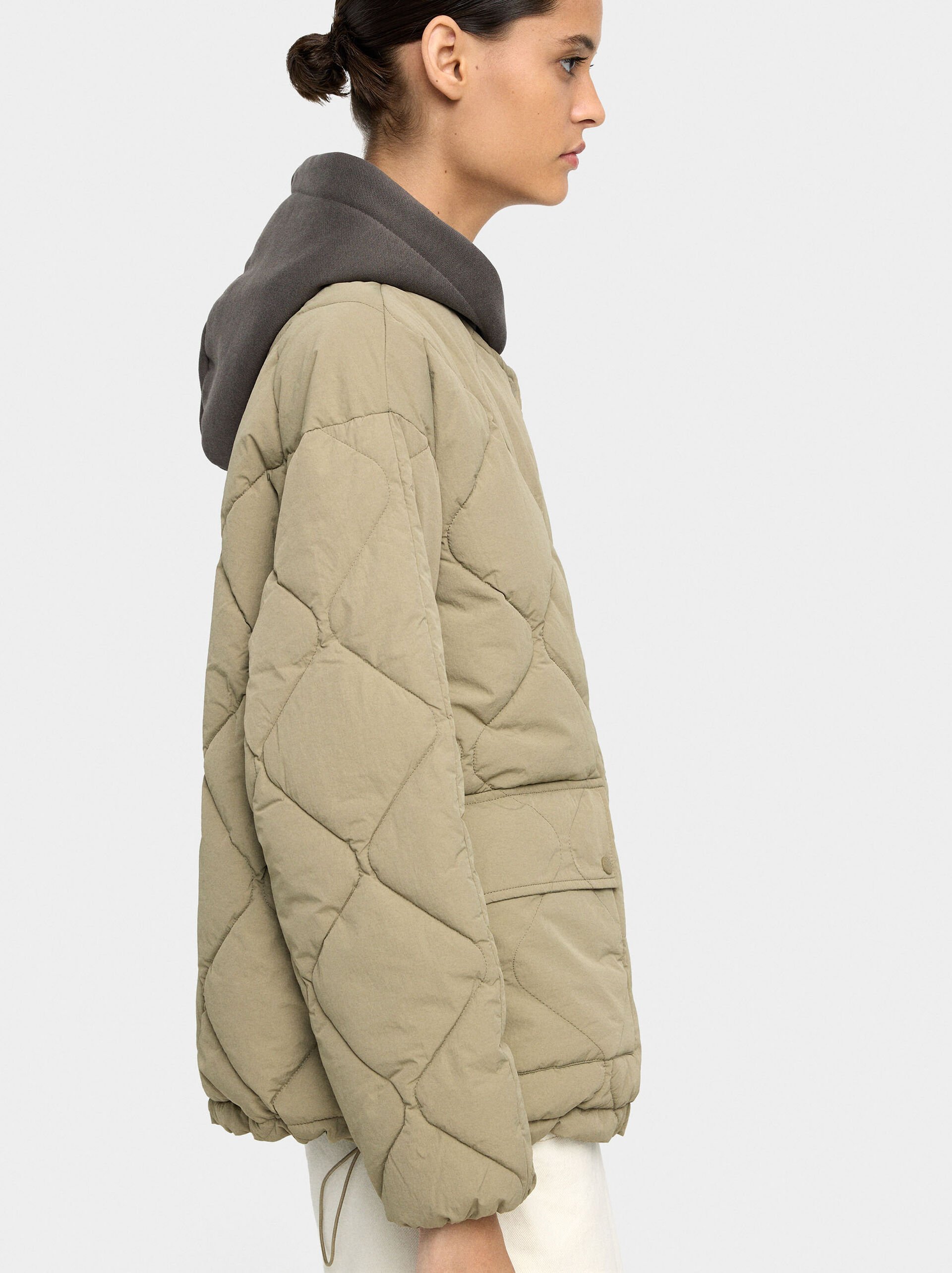 Manteau matelassé avec capuche amovible image number 2.0
