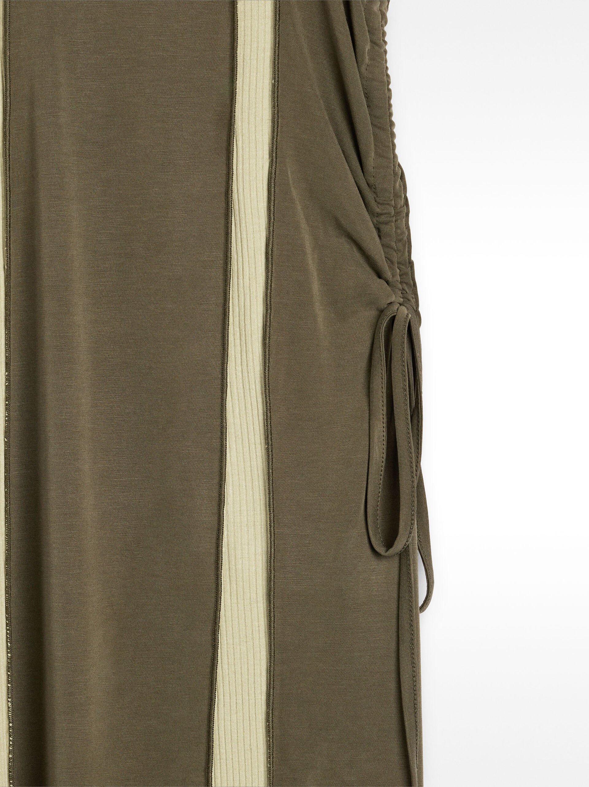 Long dress with contrast fabrics image number 5.0