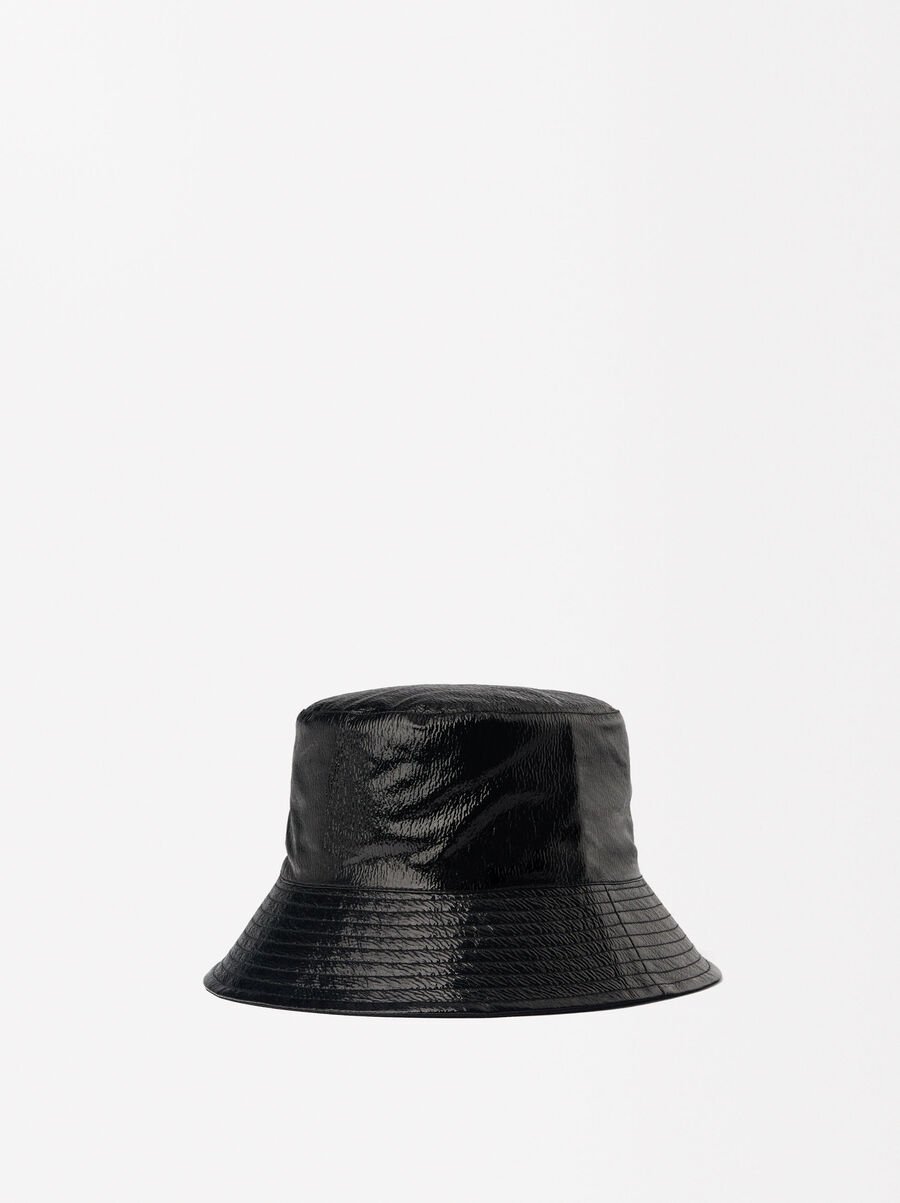 Reversible bucket hat
