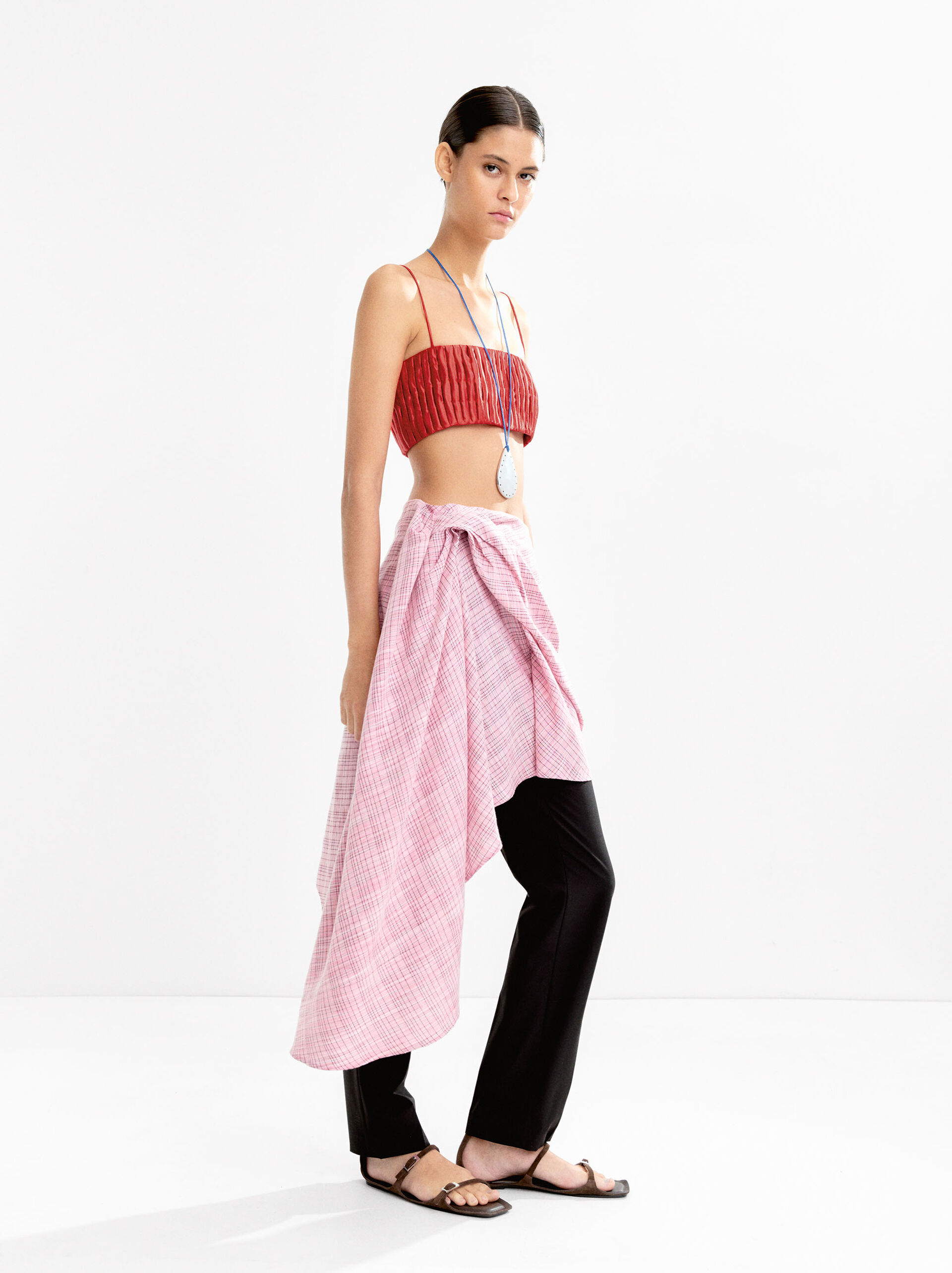 Crop top with thin straps image number 3.0