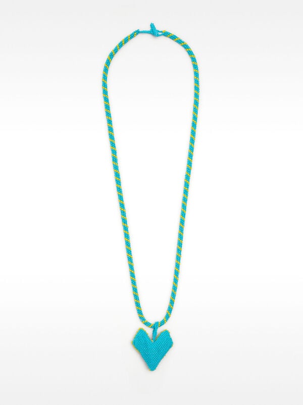 Long beaded necklace with heart