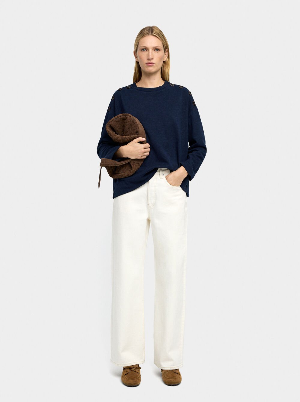 Long-sleeve sweater with buttons