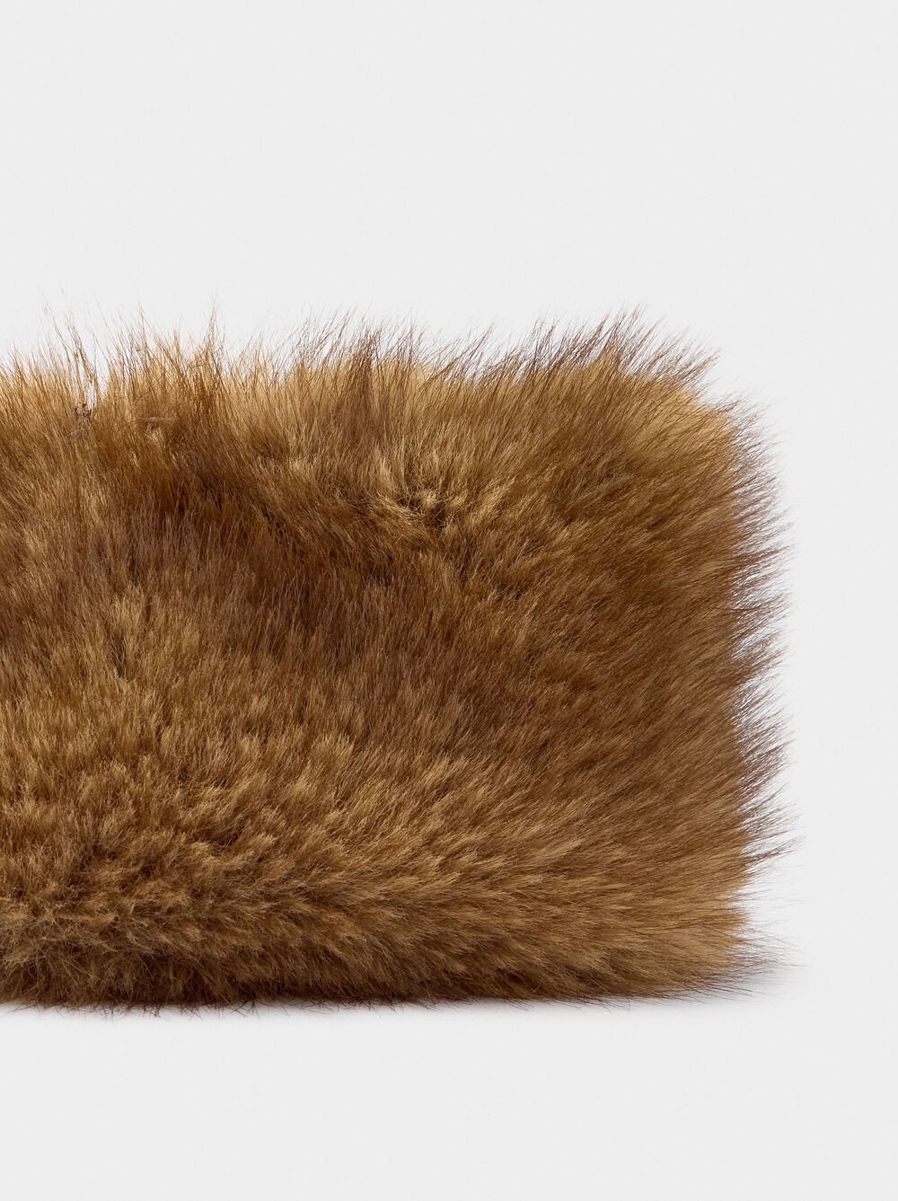 Faux fur stole with ribbon