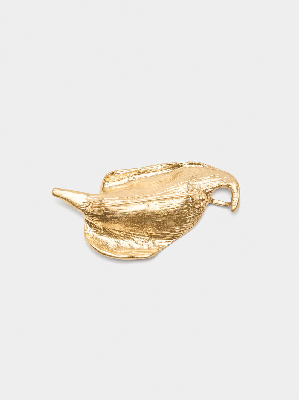 Leaf brooch
