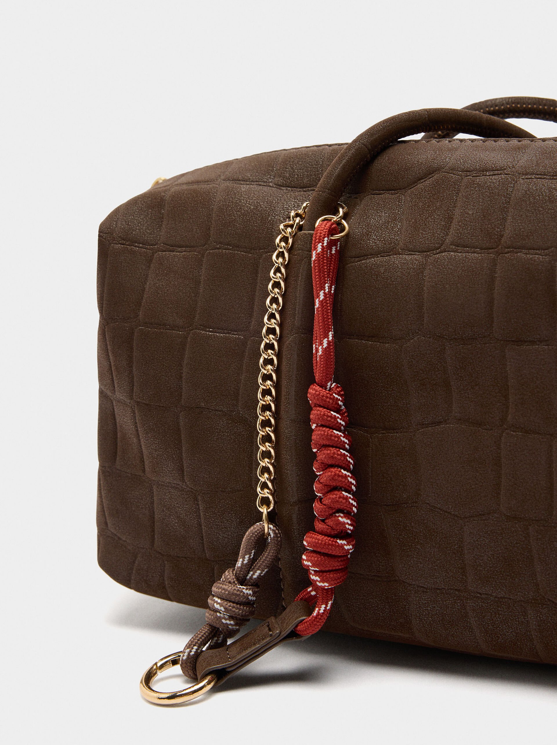 Shoulder bag with animal embossing image number 1.0