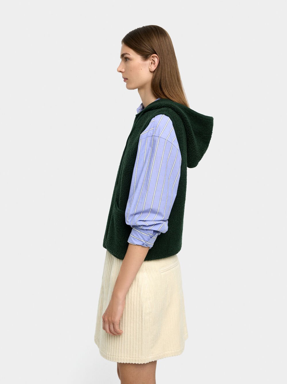 Knitted vest with hood