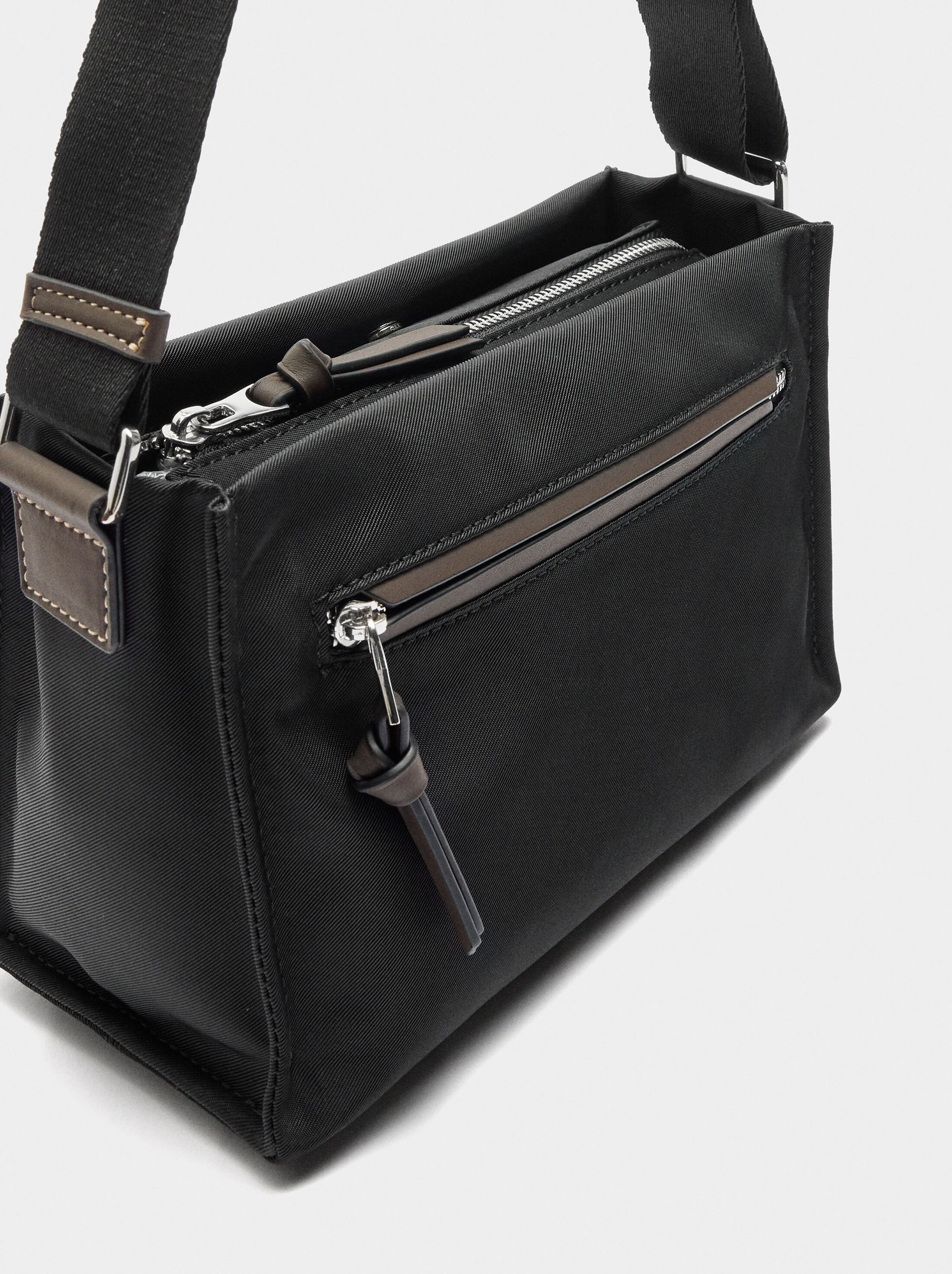 Nylon crossbody bag M image number 2.0