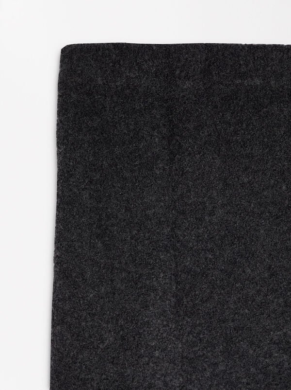 Midi skirt with wool blend
