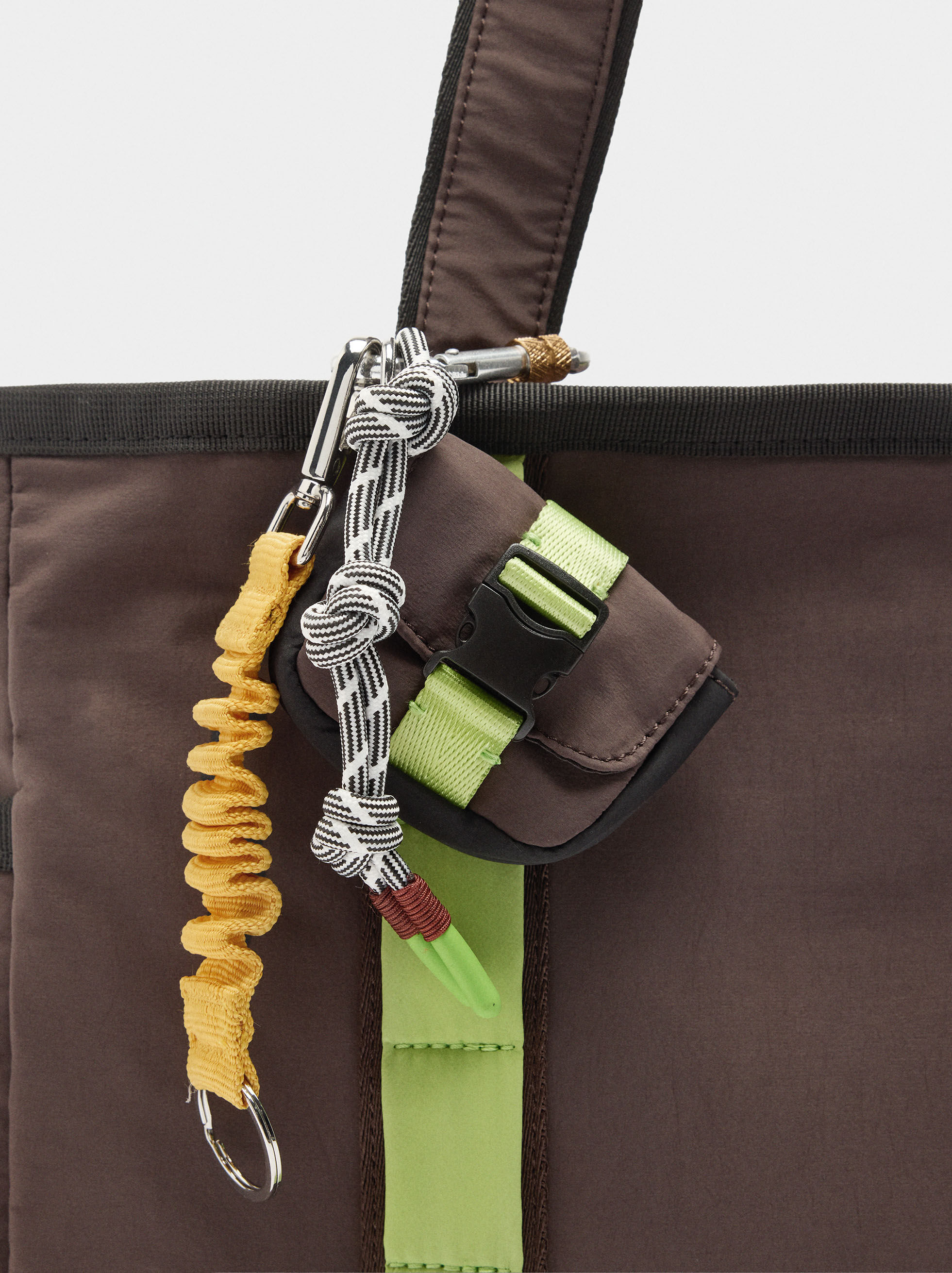 Nylon weekend bag Brown | Parfois Nylon weekend bag Brown | Parfois