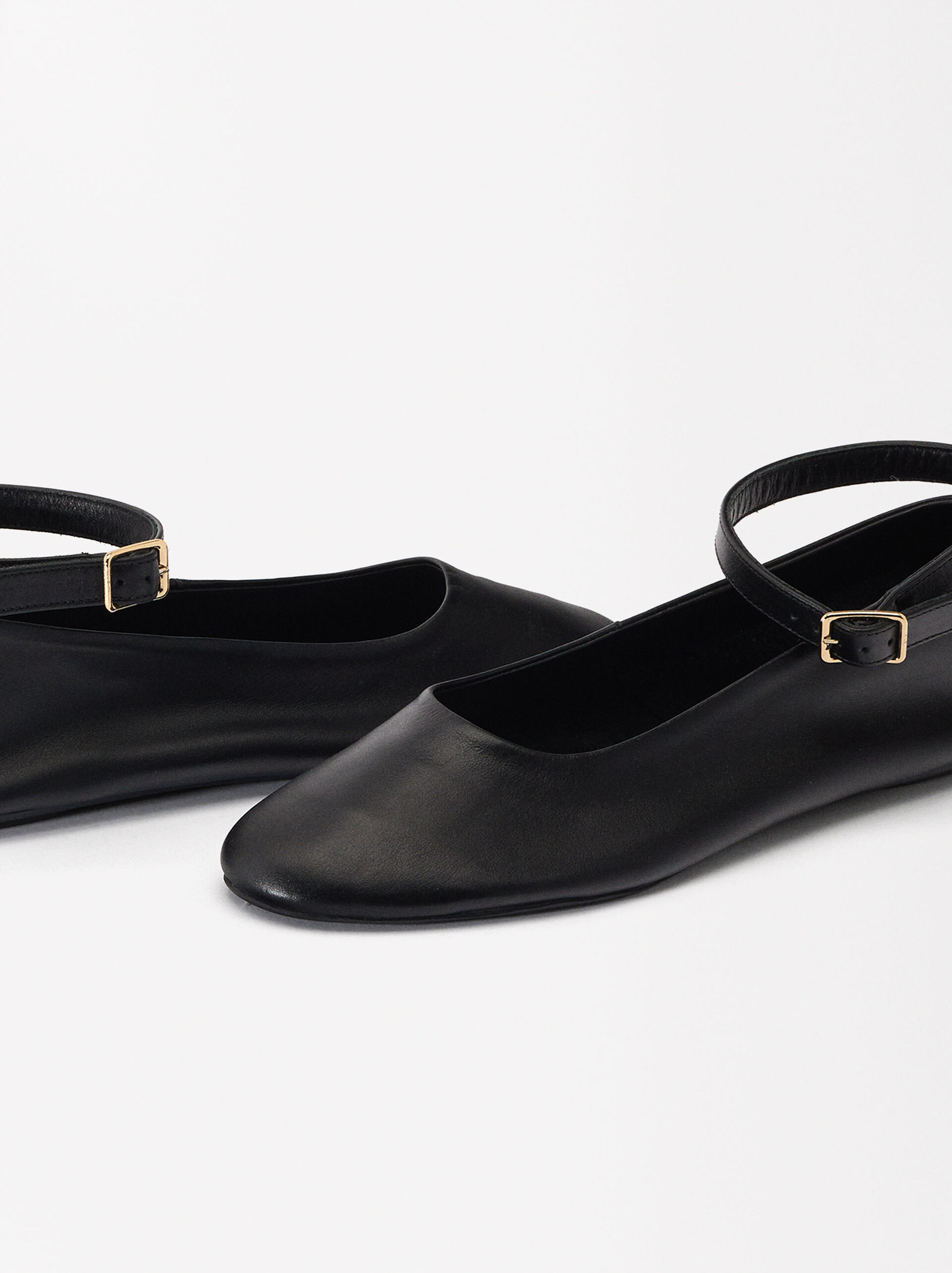 Ankle-strap leather ballet flats image number 5.0