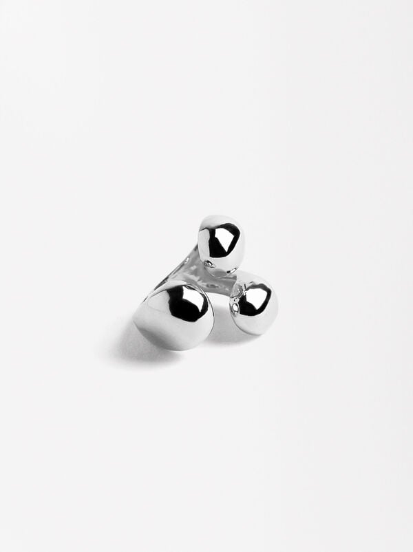 Open ring with sphere effect