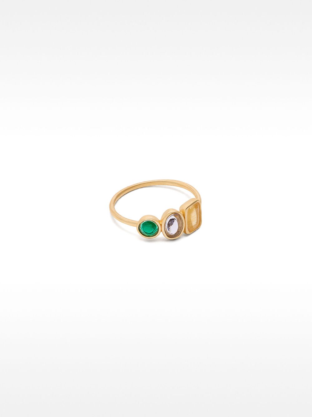 Ring with geometric stones