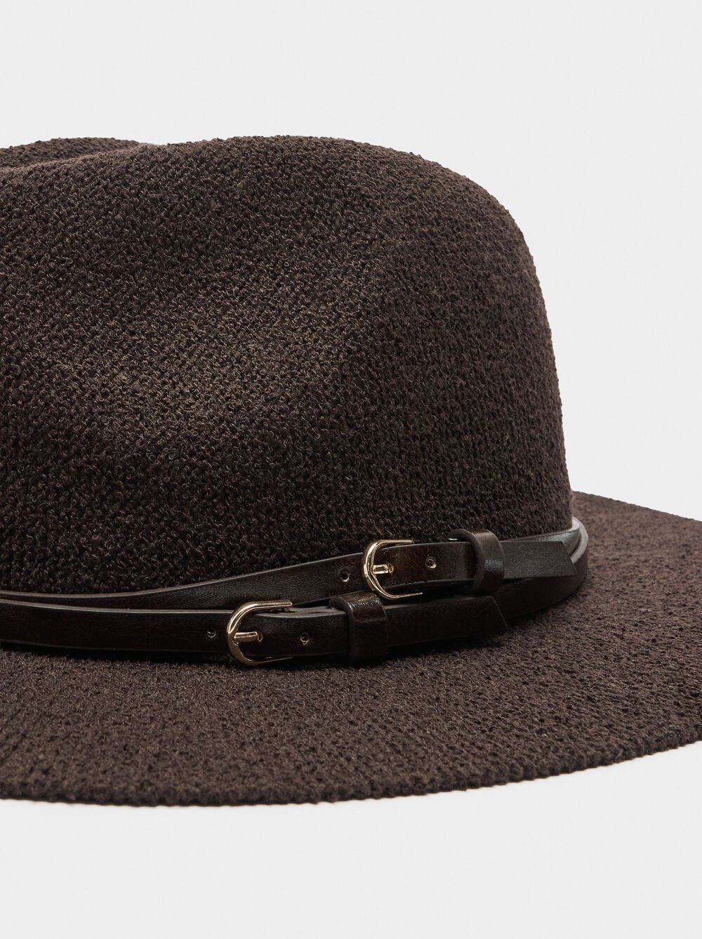 Knit hat belts with buckles