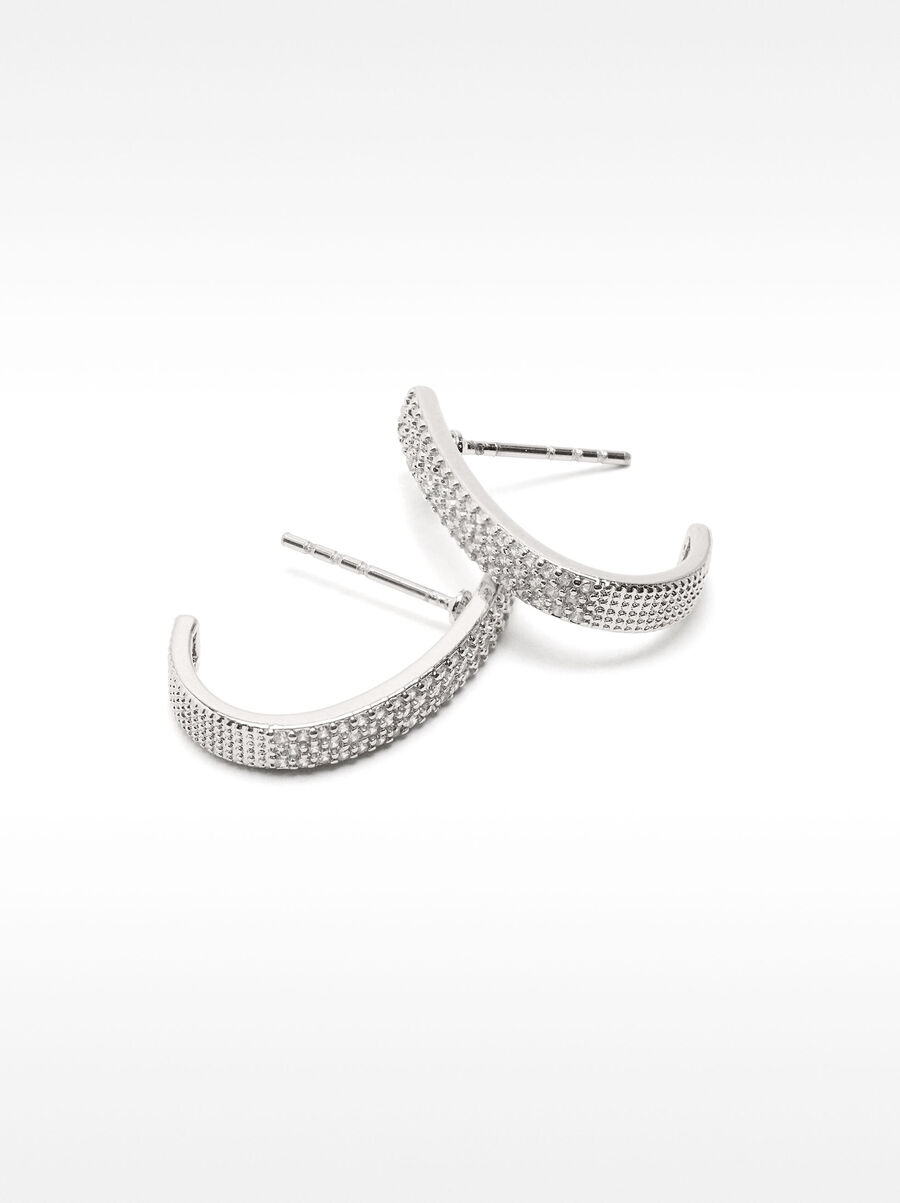 Open hoop earrings with zirconia