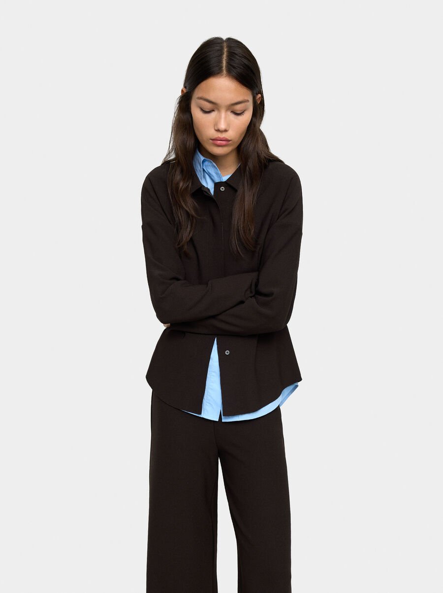 Camisa lisa de manga larga