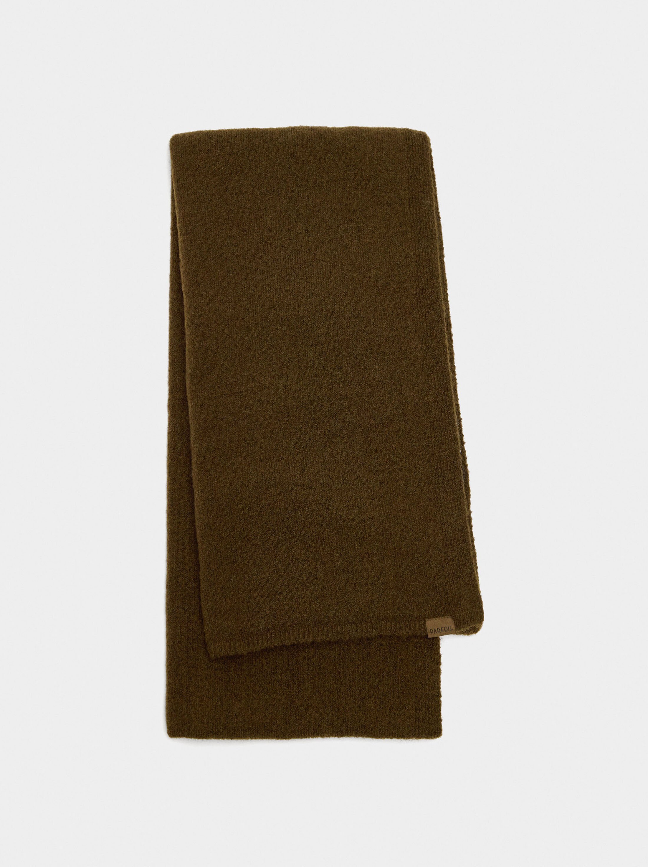 Plain scarf with ribbed edges image number 0.0