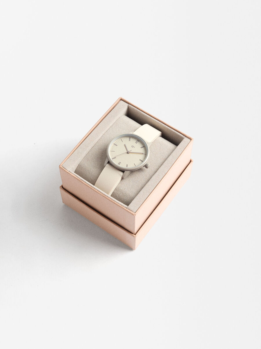Watch with silicone strap