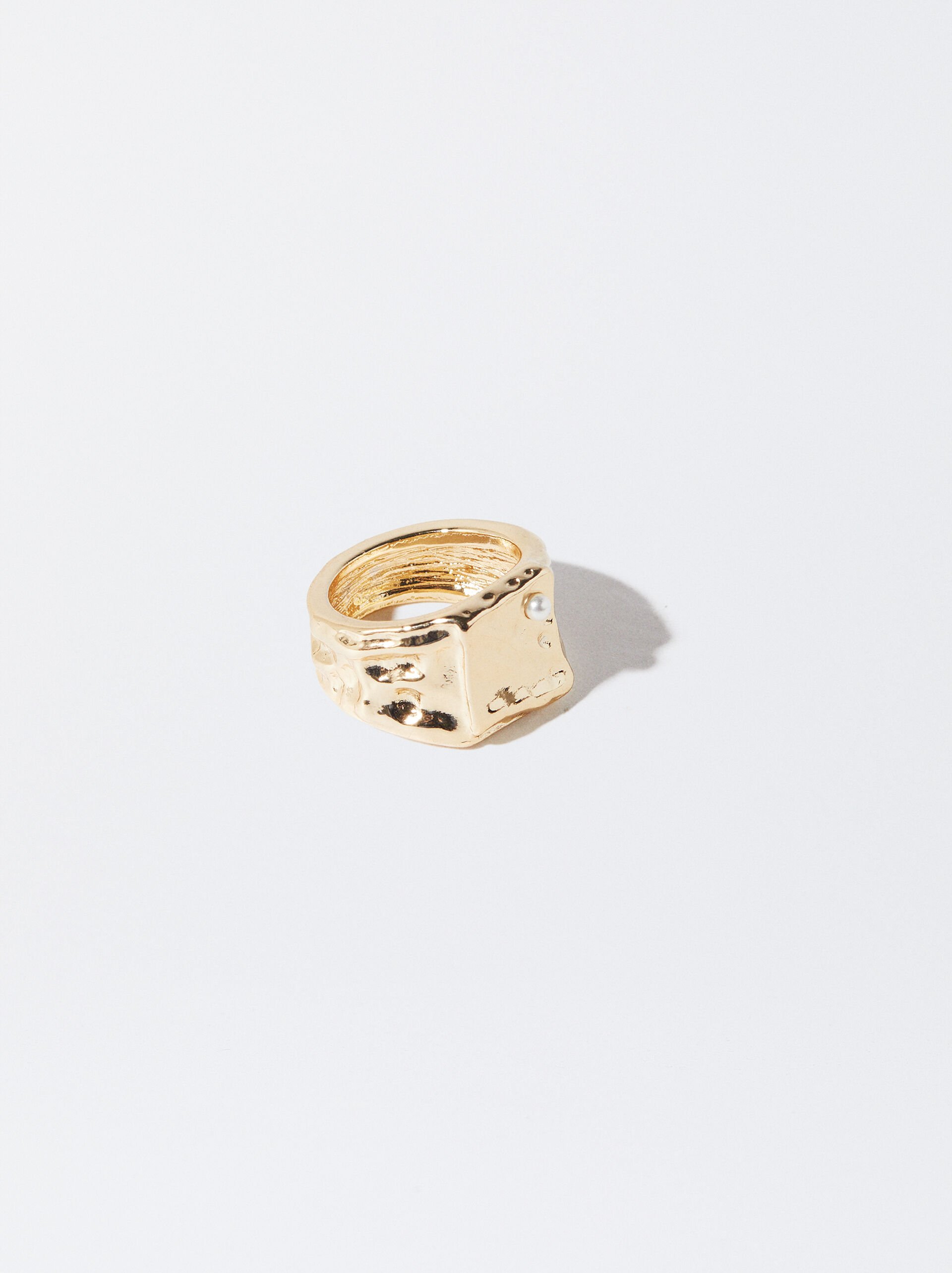 Gold-Toned Ring With Pearl image number 3.0