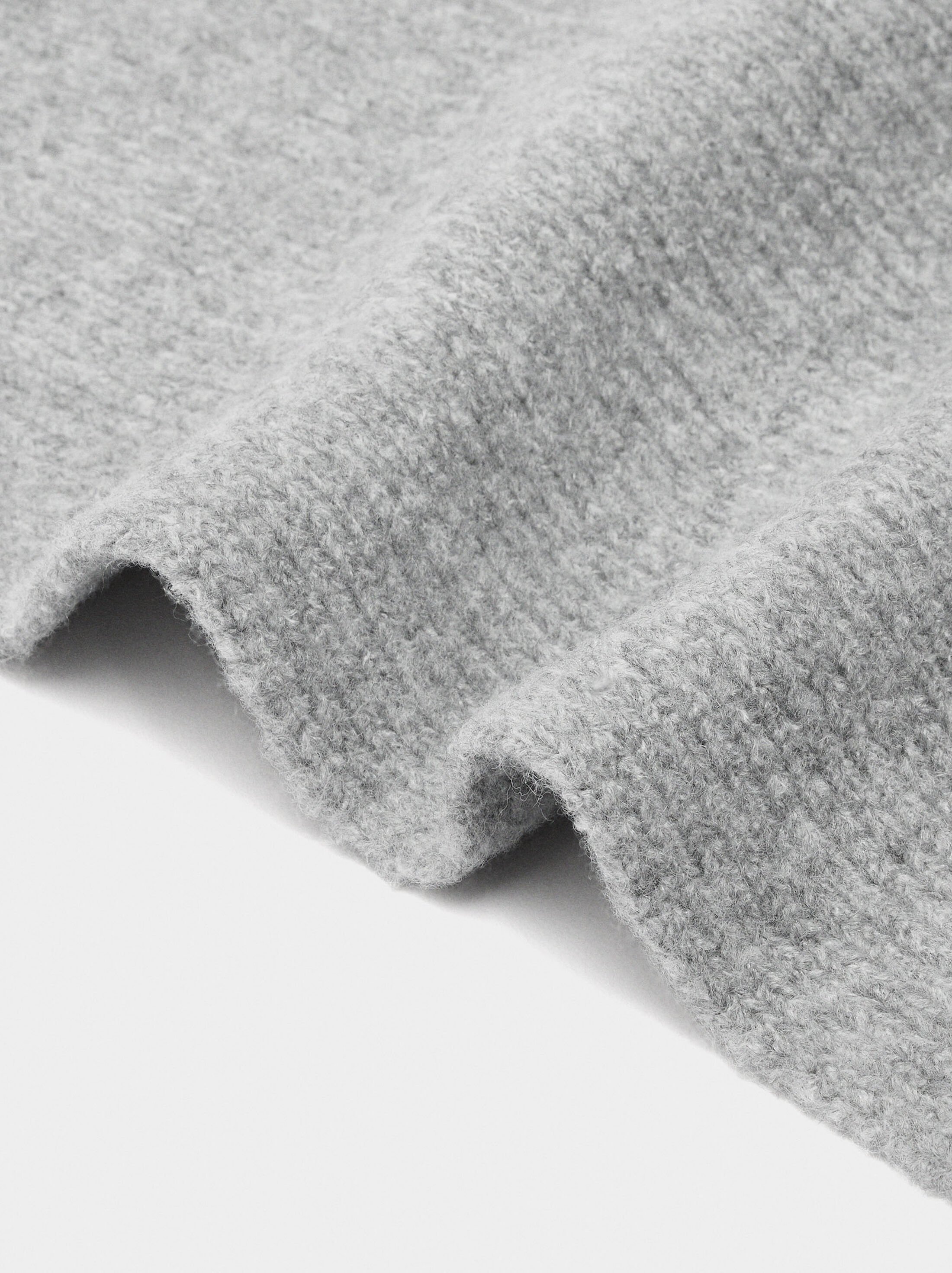 Ribbed scarf image number 1.0