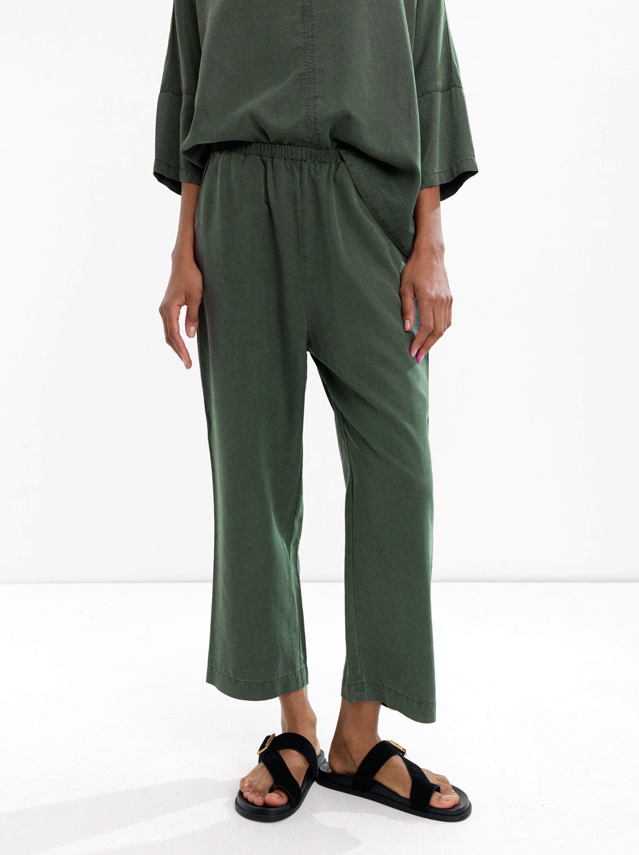 Loose-fitting trousers with elastic waistband image number 1.0