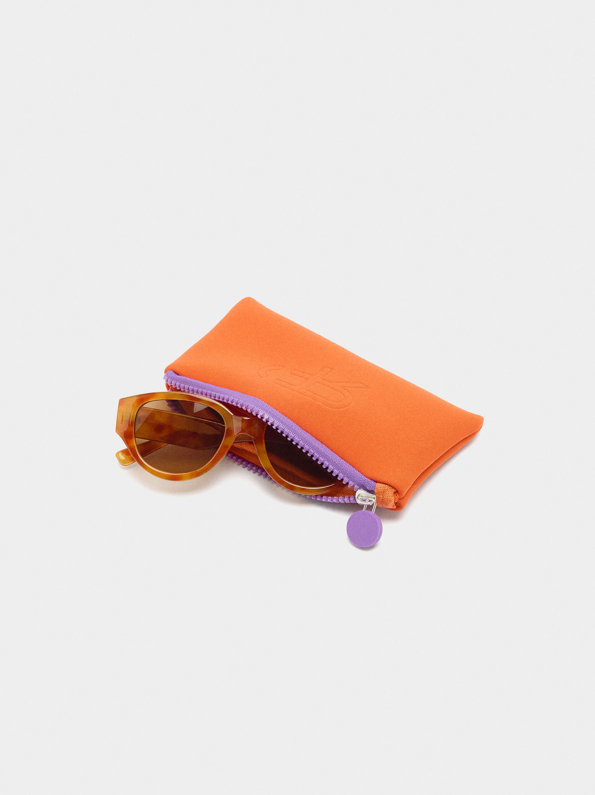 Lunettes de soleil en Cat Eye image number 3.0