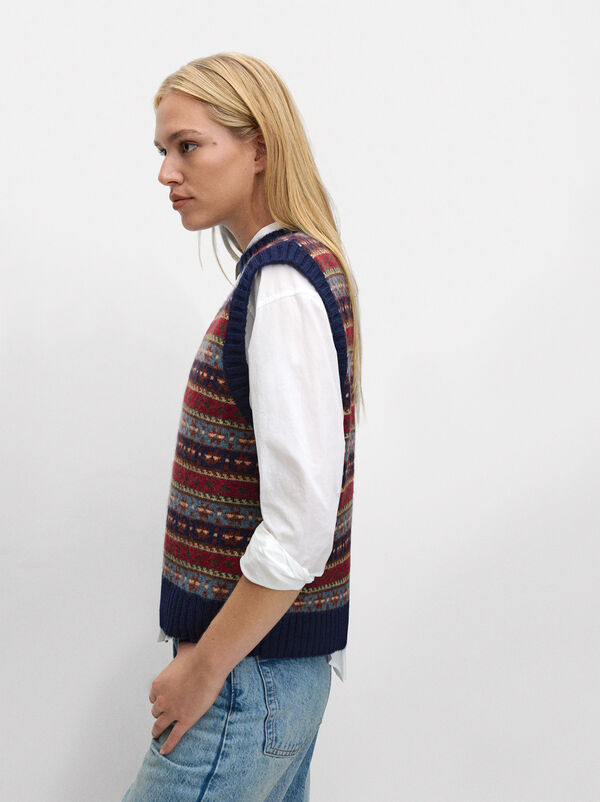 Jacquard knit vest