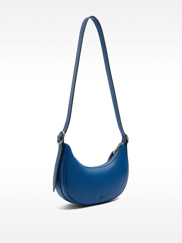 Textured hobo shoulder bag