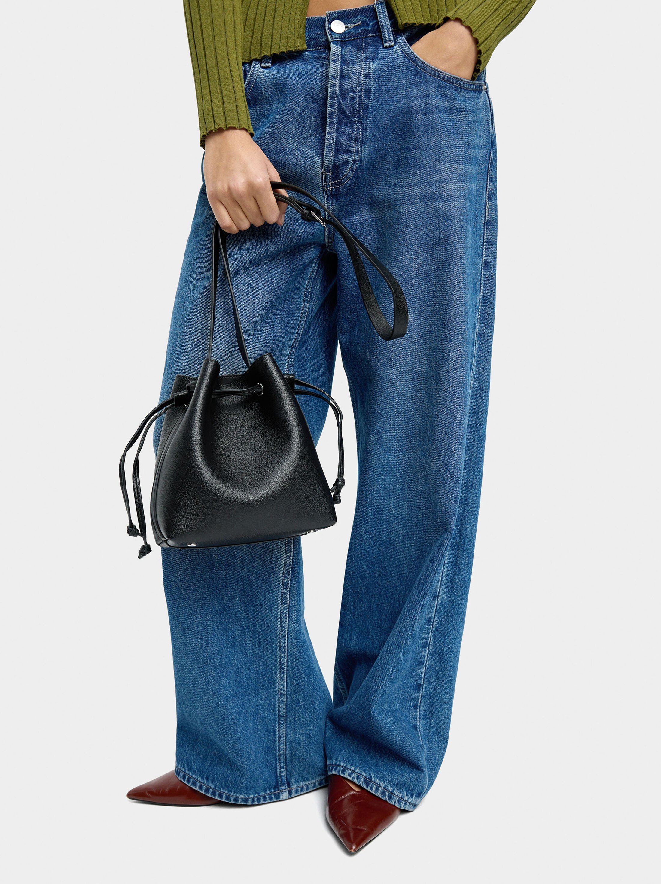 Bossa bandolera amb cordill image number 0.0