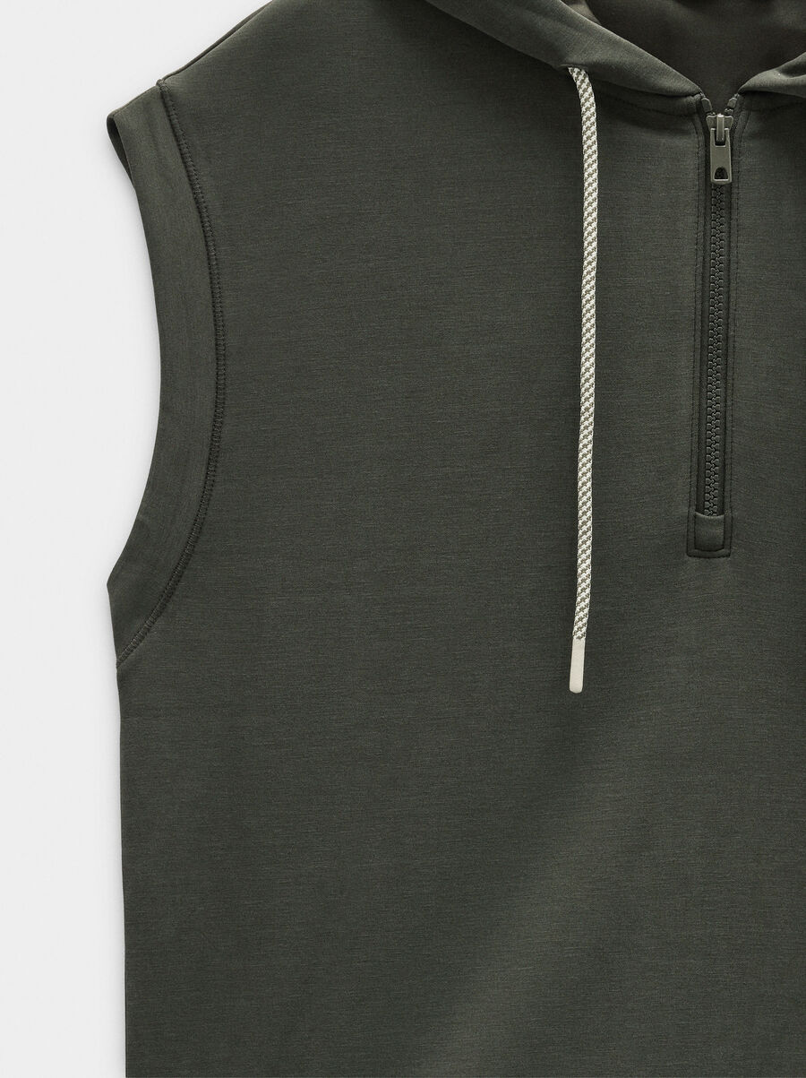 Sleeveless sweatshirt soft touch