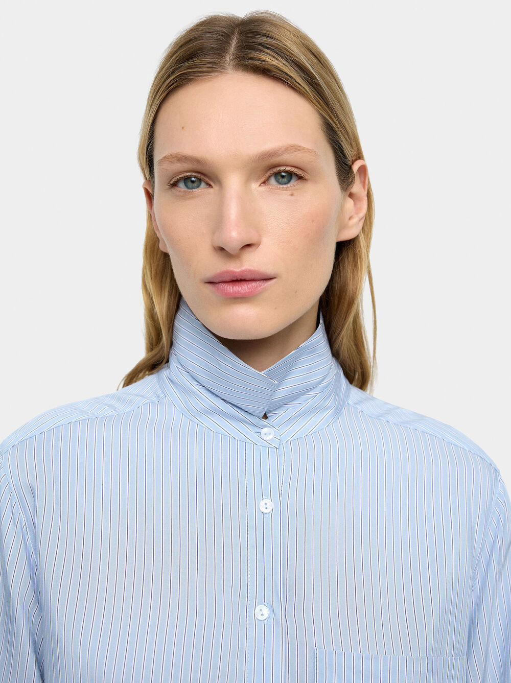 Shirt with pinstripe