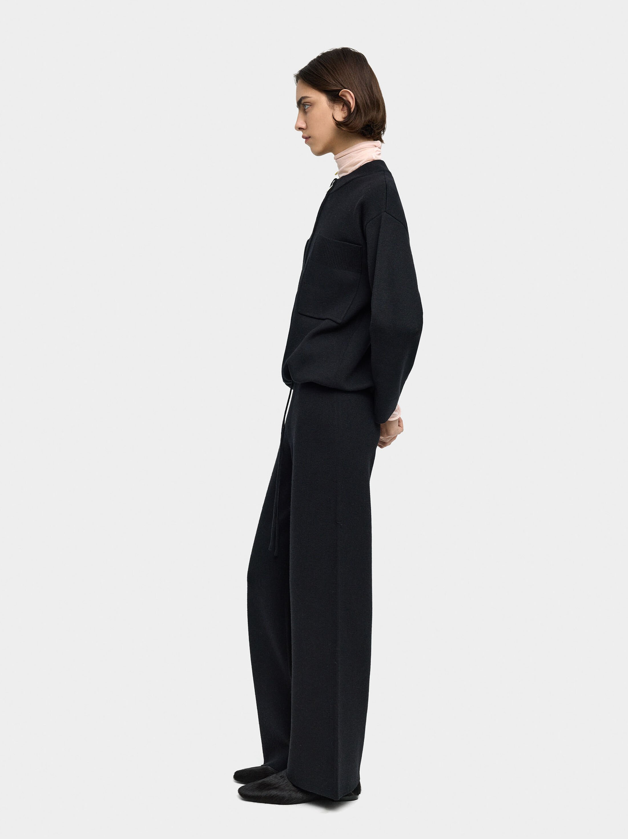 Elastic waist knit pants image number 2.0