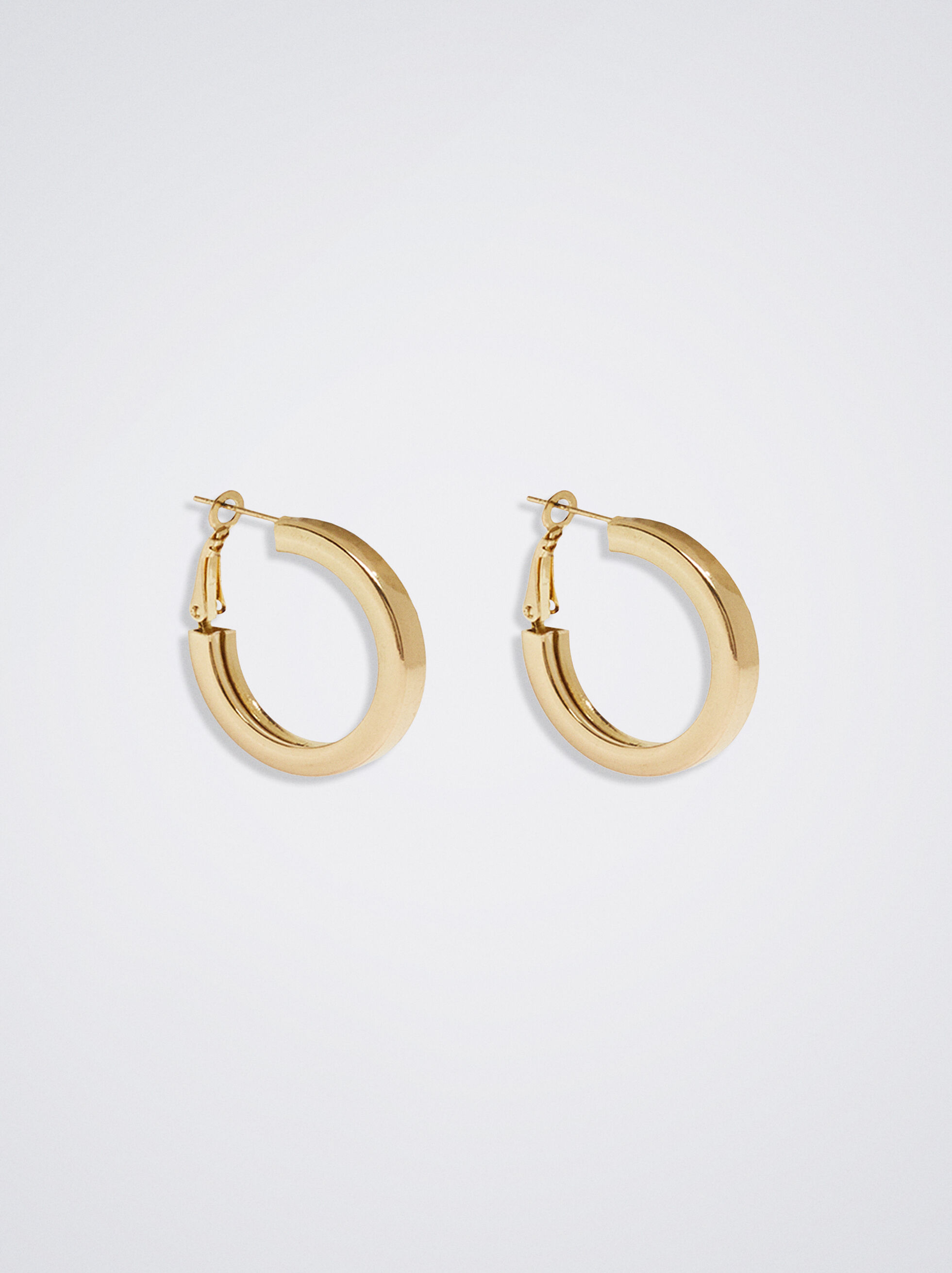 Small golden hoops