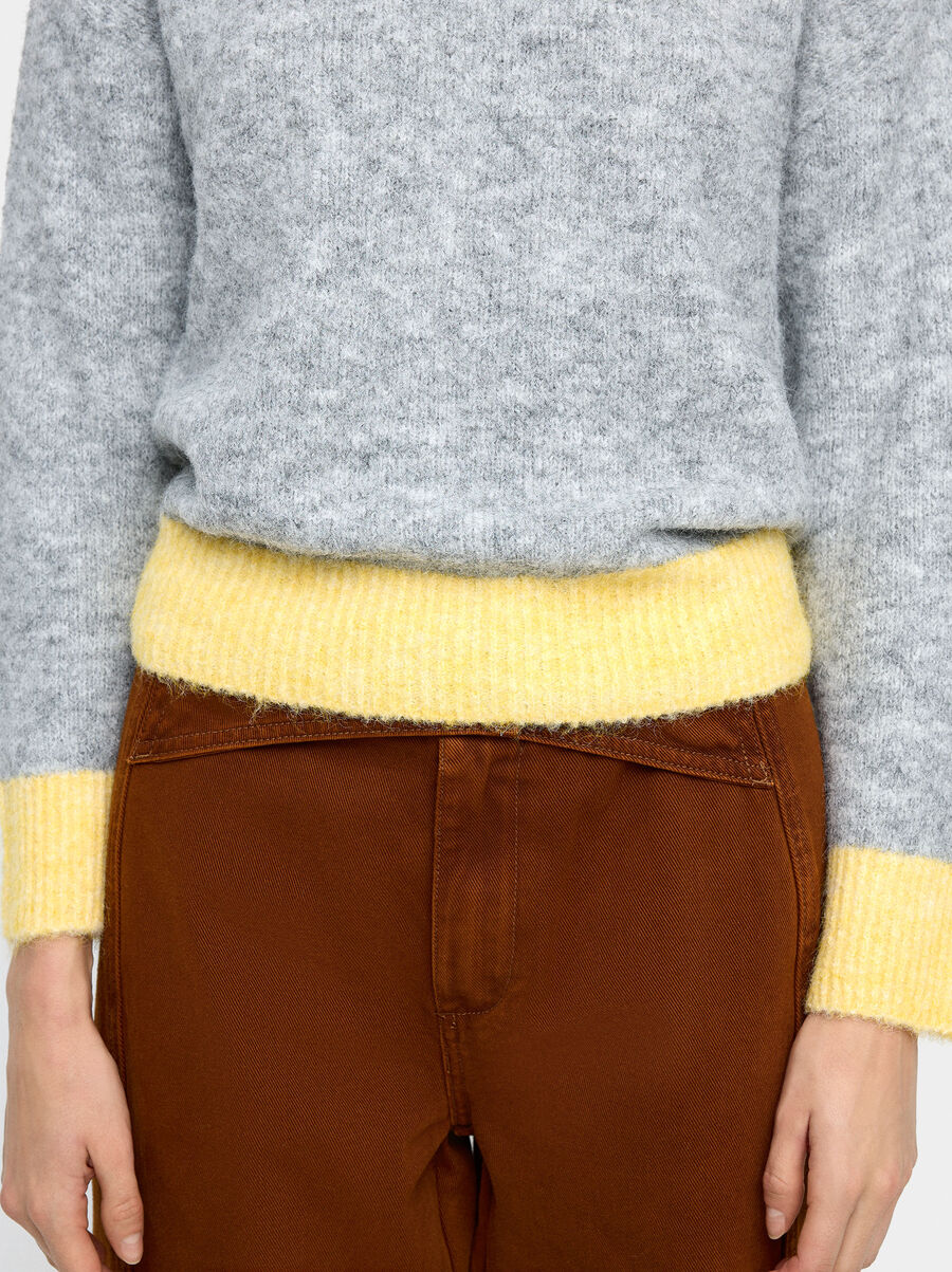 Jersey de punto con bordes contrastantes