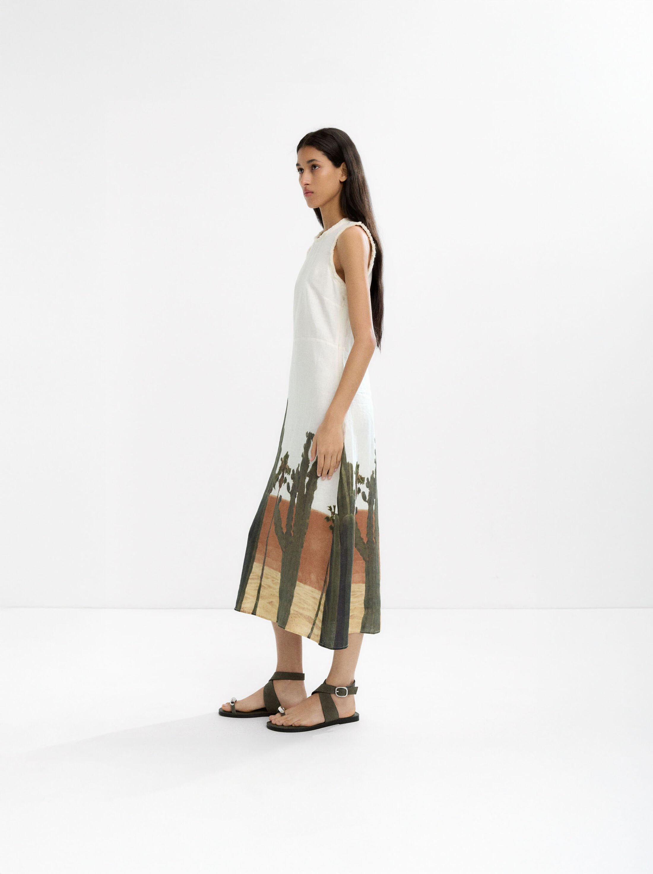 Vestit 100 % lli amb estampat image number 7.0