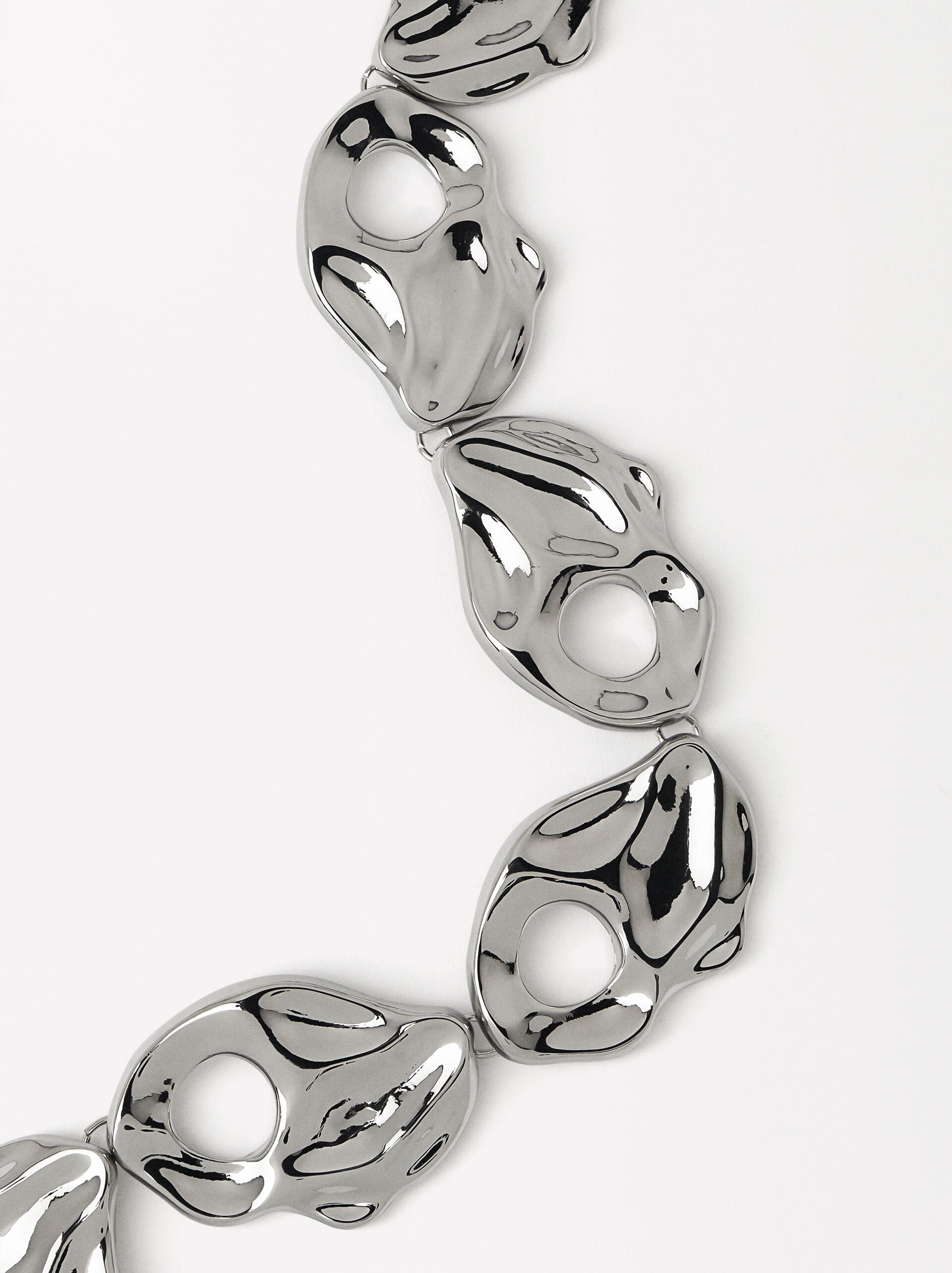 Online Exclusive - Embossed Link Necklace image number 1.0