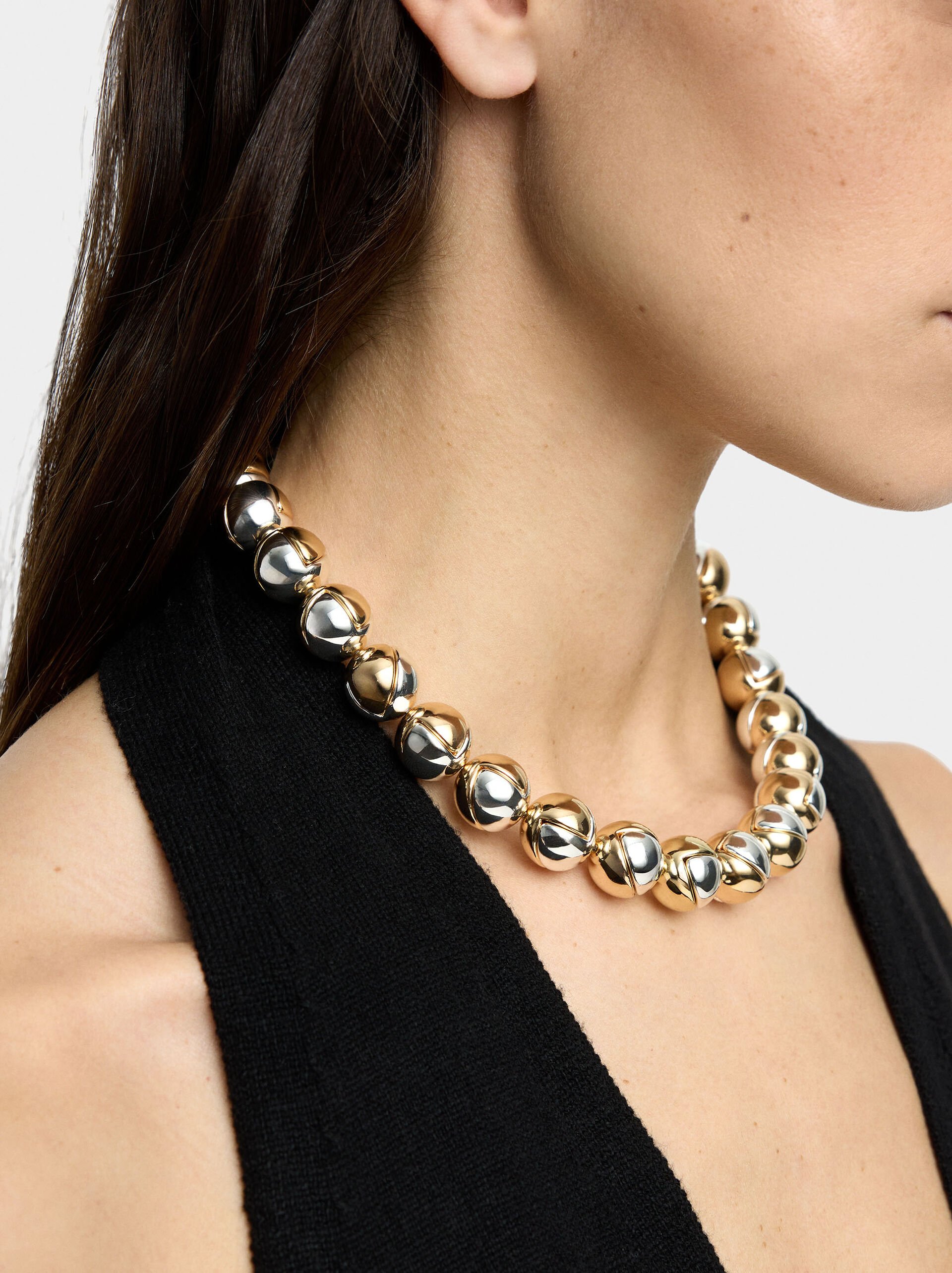 Necklace with bicolor spheres image number 1.0